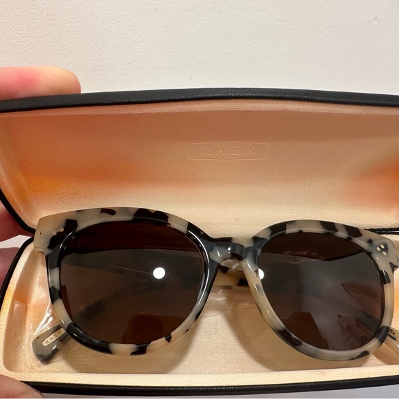 RAEN Brown Cat-Eye Sunglasses Retro-Inspired Design - Picture 3 of 5